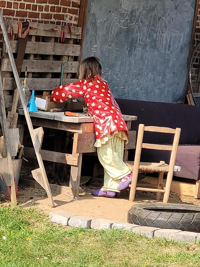 Slapen Tussen De Ezels In De Yurt Hotel Aarschot Bagian luar foto